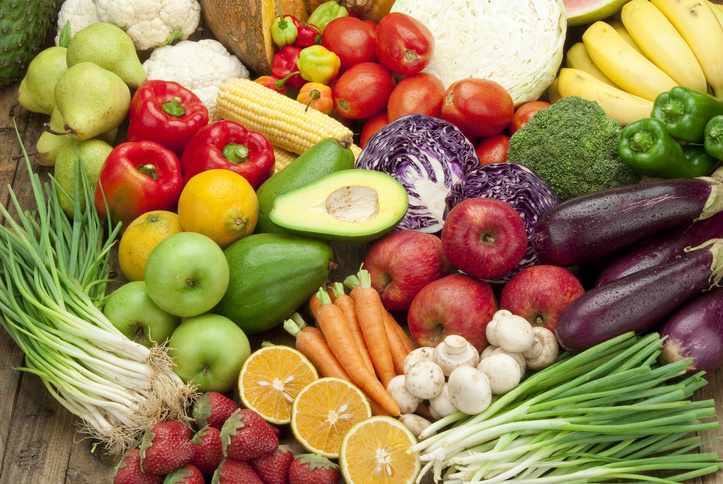 consejos-para-comer-sano-canalfarmaciaonline2_1-723x484-resize
