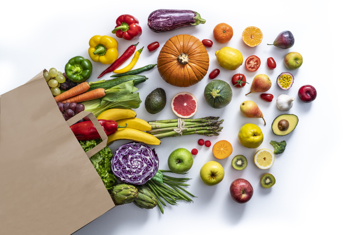 vitaminas-dieta-canalfarmaciaonline2_1-724x483-resize